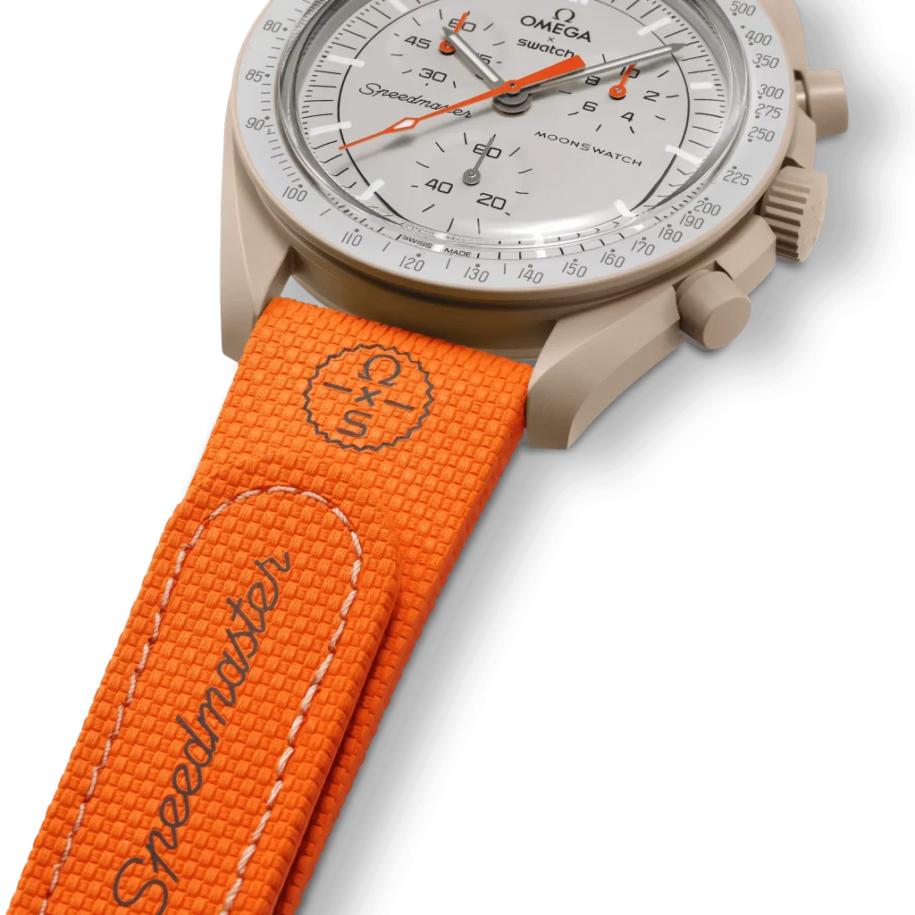 Kombination aus leuchtendem Orange und Sandfarben, perfekt für einen sommerlichen Look.