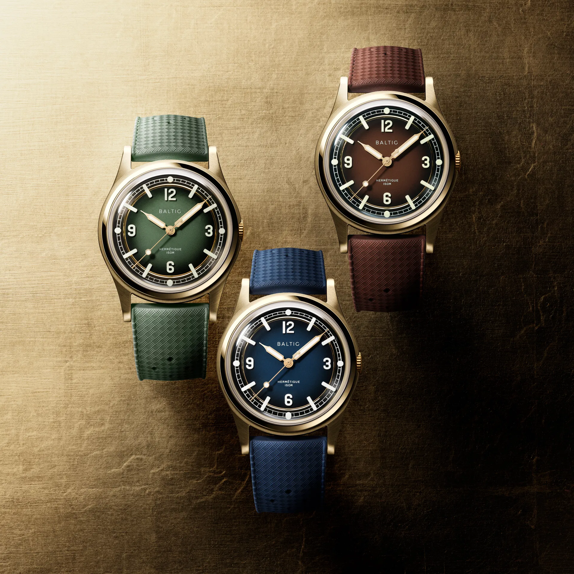 Baltic Hermétique Uhr mit zeitlosem Vintage-Design, präsentiert in einem klassischen Setup.