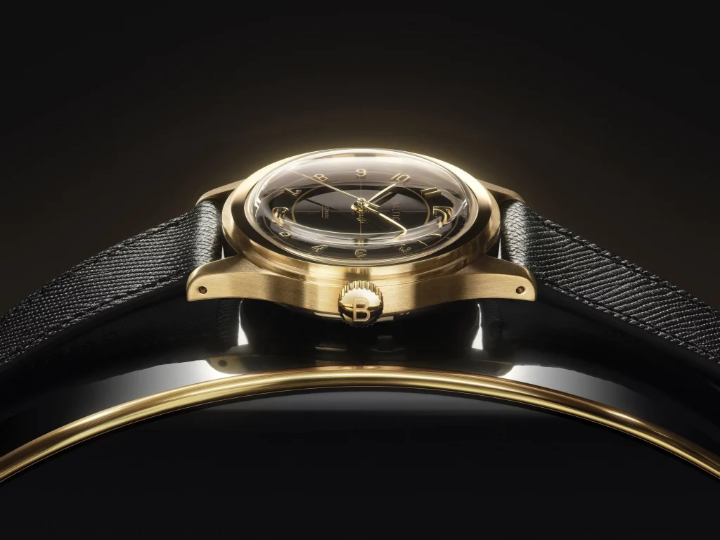 Baltic HMS 02 in Gold, eine stilvolle Uhr mit schlichter Eleganz und luxuriöser Farbgebung.